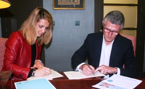 Firma convenio Dobleese